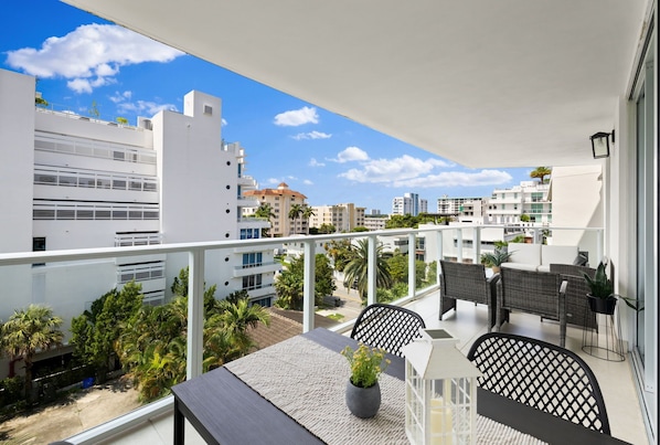 Large Balcony/ Terrace & Dinning Area (3)