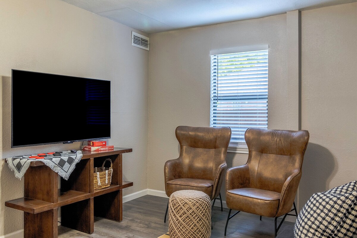 Prime Location: 3bd with BBQ, 4 miles from Historic Downtown McKinney