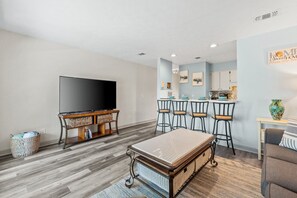 Living room with Flat Screen TV