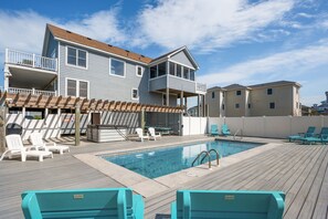 WH230: A Golden Opportunity | Rear Pool Deck