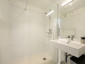 Plumbing Fixture, Mirror, Bathroom, Sink, Tap, Shower, Shower Head, Interior Design