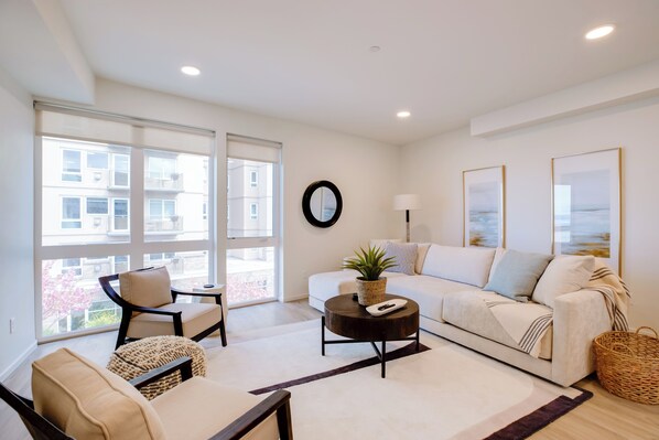 Seaside Vacation Rental | 2BR | 3.5BA | 2,506 Sq Ft | Stairs Required