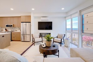 Living Room | Sleeper Sofa | Smart TV | 3rd Floor