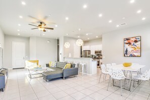 Living Room | Smart TV | Ceiling Fan