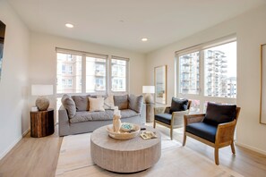Living Room | Sleeper Sofa | Smart TV | 3rd Floor