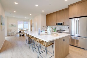Kitchen | Free WiFi | 4-Story Property