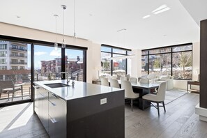 8 seater dinning set to enjoy with family and friends