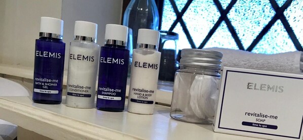Bathroom amenities