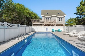 DU303: Aurora | Private Pool Area