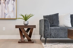We love the design of this side table