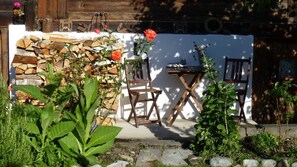 Kleiner Garten vor dem Haus