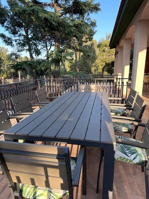 Outdoor dining