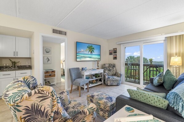 Living Room Cross View