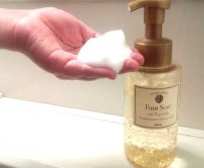 Bathroom amenities