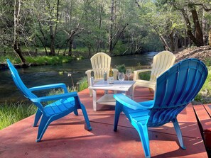 Seasonal deck on the river 