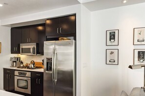 Kitchen Refrigerator and Stove