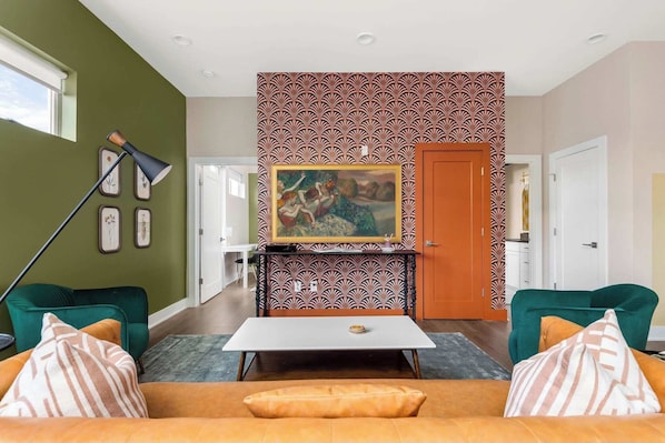 Experience the perfect blend of retro flair and modern comfort during your stay in Music City.