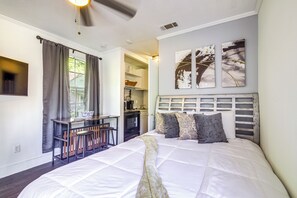 Studio | Living/Sleeping Space | Queen Bed | Linens Provided | Smart TV