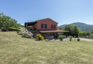 Außenseite Ferienhaus [Sommer]