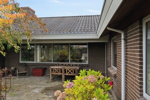 Ulkoruokailutilat