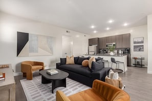 Modern and Crisp Decor by London Pierce Design