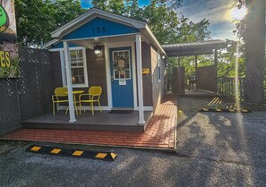 Parking, Front Porch