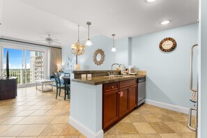 Full kitchen