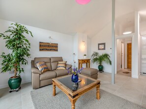 Living area | The Byre - Cleve Farm Retreats, Churchstanton, near Taunton