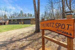 Welcome to The Hotz Spot