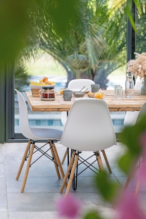 Nuiki Lodges (1)