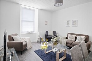 Living Room / Lounge