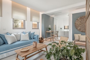 Elegant Chania Villa | Villa Gohan | 3 Bedrooms | Private Outdoor Pool and BBQ Facilities | Platanias | Tavronitis