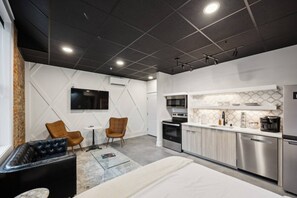 Located on 2nd floor - Full Kitchen