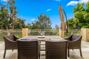 Balcony dining with an exquisite view!