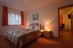1. Schlafzimmer