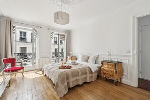 All bedding and linens are provided and you'll find the bed made on arrival