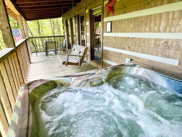 Private spa tub