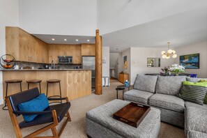 Spacious great room