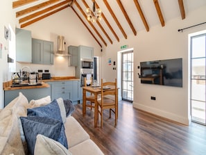 Living area | Fountain Front Barn - Burrow Hill Farm, Corley
