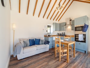 Living area | Fountain Front Barn - Burrow Hill Farm, Corley
