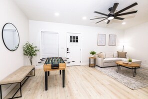 Spielezimmer