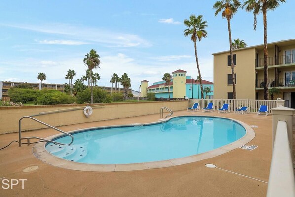 PropertyImg1