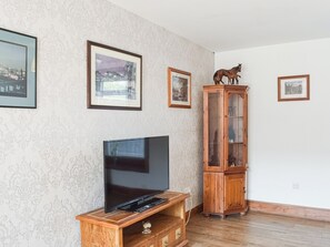 Living area | Old Barn Cottage - Cow Boy Holidays, Glasgow