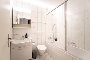 Bain