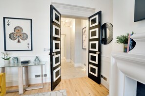 34 Clarges St 12