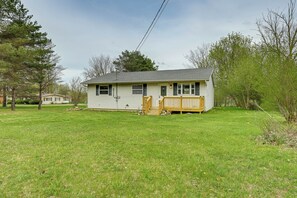 Parking | Driveway (3 Vehicles) | RV/Trailer Parking