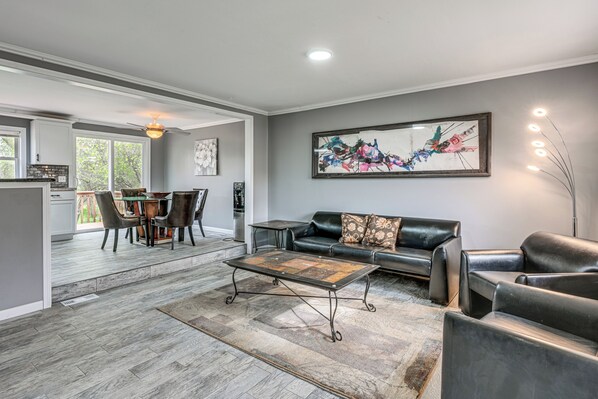 Silverwood Vacation Rental | 2BR | 1.5BA | 900 Sq Ft | Steps to Enter