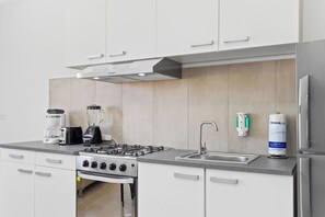 Our unit offers the perfect balance of comfort and functionality, with a small kitchenette that provides the freedom to prepare meals at your own pace.