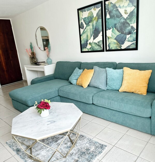 Living room with big & cozy couch