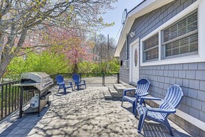 Private Patio | Long Island Sound Views | Outdoor Dining Table